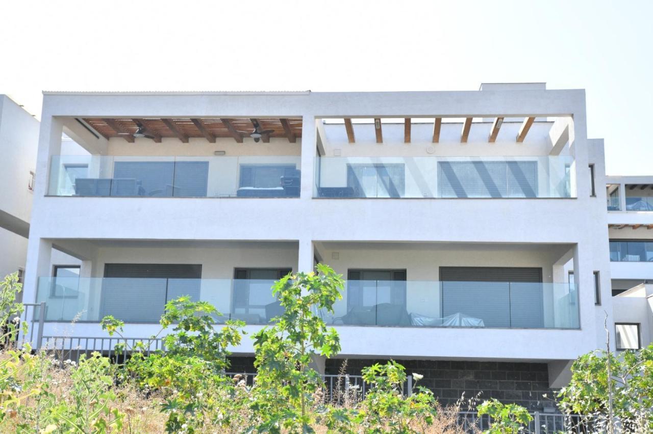 Casa Cohen C Kineret קאסה כהן סי כנרת Lägenhet Migdal Exteriör bild